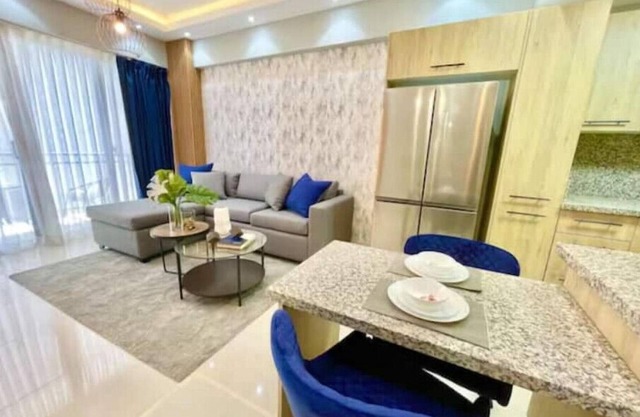 Luxurious & Elegant 6th Floor 1 Bedroom Apartmentn