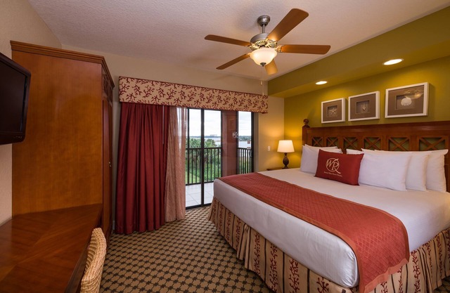 Luxurious Four-Bedroom Villa at Westgate Lakes Resort & Spa-16 people