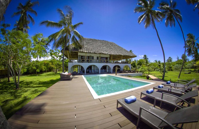 Luxurious, fully equipped and serviced villa right on the beach in Zanzibar.