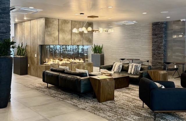 Luxurious resort condo with pool, hot tub, gym, mountain views and shuttle