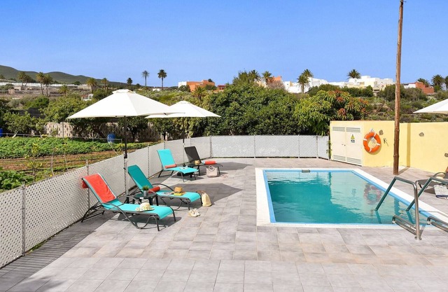 Luxurious Villa in Las Palmas with Swimming Pool