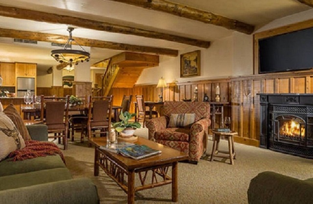 Luxurious Whiteface Lodge Three Bedroom Suite