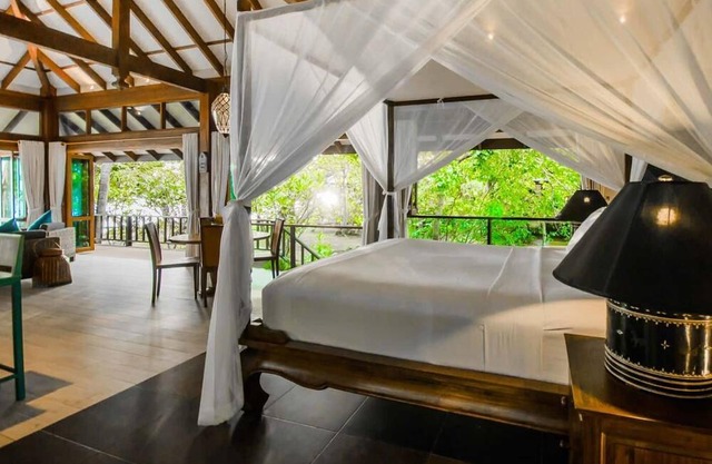 Luxury 1 bedroom Pool Villa Baan Si Fah !!