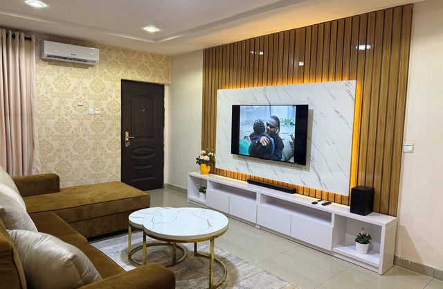 Luxury 2-bed w 24h light in Magodo GRA Phase 2