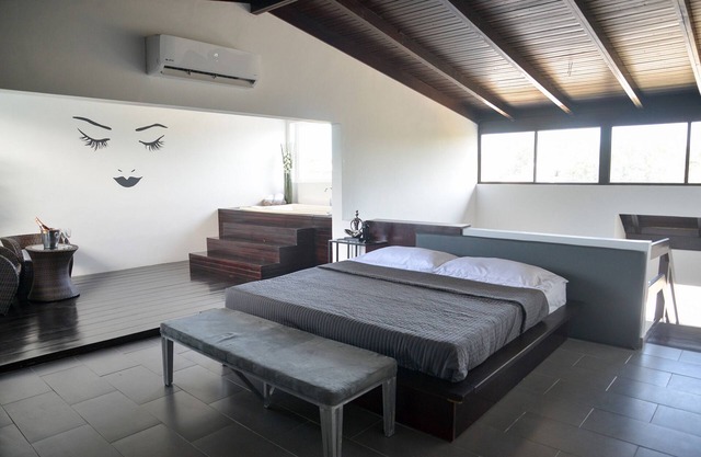 Luxury 2-floor penthouse suite in central Sosua, guest-friendly (adults only)