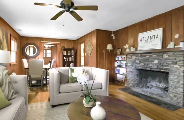Luxury 3-bedroom cabin in tranquil East Cobb