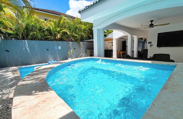 Luxury 3-Bedroom Villa Minutes from the Beach with Private Pool & Jacuzzi +Bonus