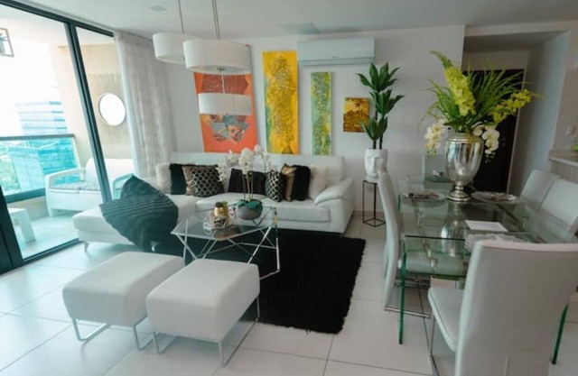 Luxury 3BR Apartment in Astria