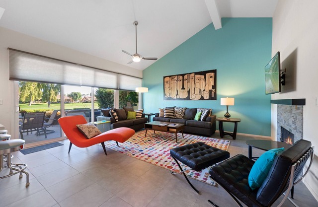 ★Luxury 4 Bdrm - Monterey Country Club - Pool/Hot-tub Golf Tennis Gym Patio BBQ★