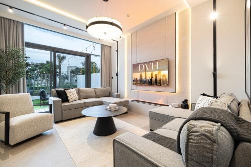 Luxury 4BR Villa, Bali Pool Retreat, Ruba A Ranches 3