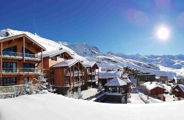 Luxury 5 bedrooms Chalet rental in Val Thorens - French Alps