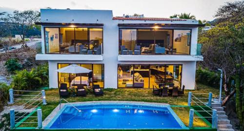 Luxury 5BR Villa with Pool & Outdoor Paradise