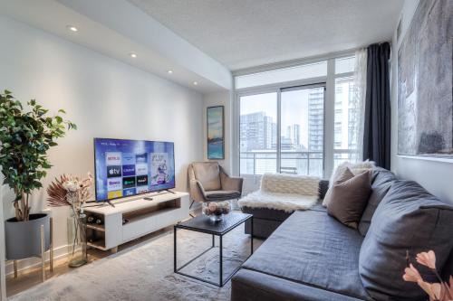 Luxury Apartment-5 Min CN Tower