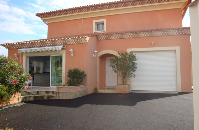 Luxury apartment 90 m² in SERIGNAN near VALRAS 34