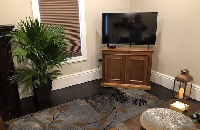 Luxury apartment Holiday Lets Unit 2 near Stratford Museum