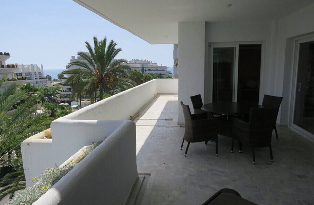 🏖️ Luxury apartment in Marbella