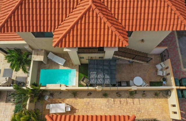 Luxury Apartment in Malmok, Aruba