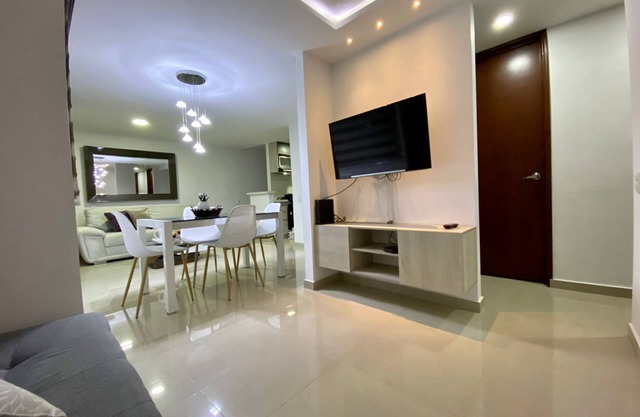 LUXURY APARTMENT TO THE SOUTH, CLOSE TO JARDIN PLAZA AND CLINIC VALLE DEL LILI