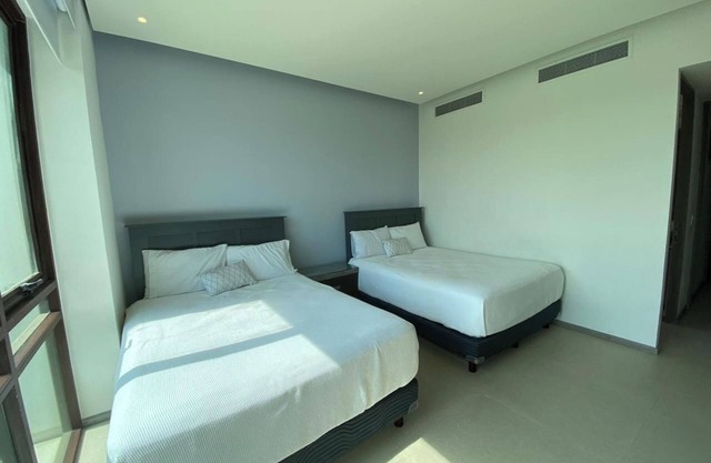 Luxury Beachfront Apartment in Acapulco Diamante - Unforgettable Stay!n