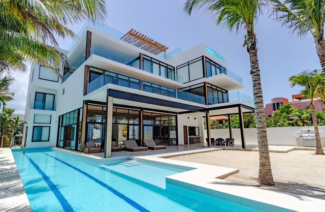 Luxury Boutique Resort near Tulum with Private Ocean Front Beach