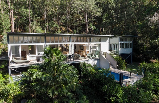 🌿 Luxury Bush + Beach Retreat | Pool, Cedar Hot Tub & Private Nature Trails