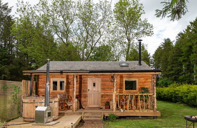 Luxury Cabin with Hot Tub