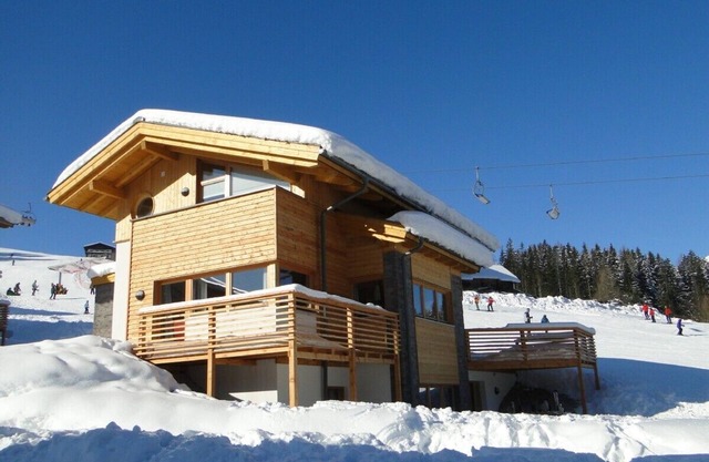 luxury chalet TRUE SKI IN SKI OUT