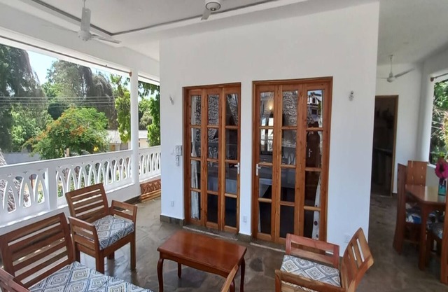 Luxury cosy villa welcoming you by the beach