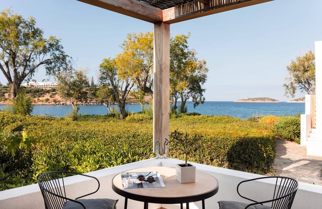Luxury Crete Hotel | Seafront Bungalow.