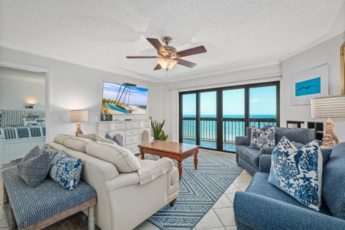 Luxury direct oceanfront corner penthouse with heated pool and garage parking