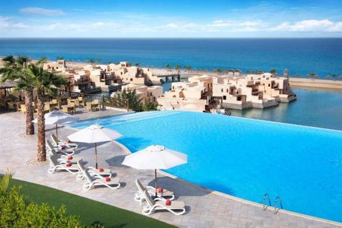 Luxury Double story Villa with Pool