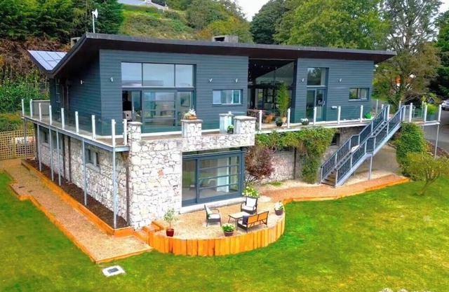 Luxury Dublin Mansion with 6 Bedrooms