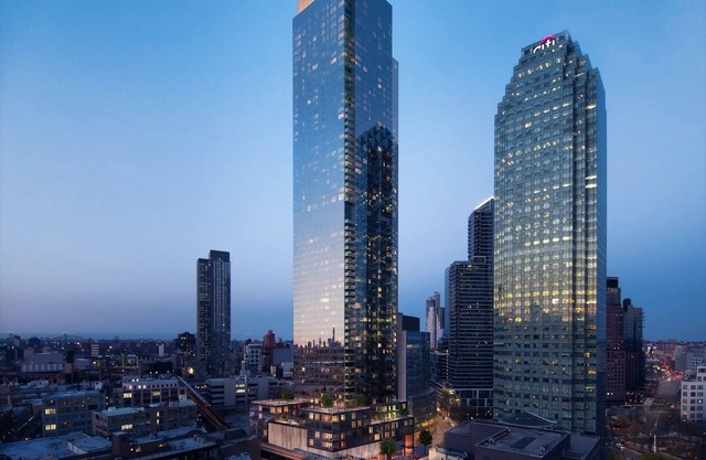 Luxury Entire Studio Minutes From Time Square!