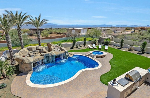 Luxury Estate, Sleeps 24 | Sonoran By HomeStakes