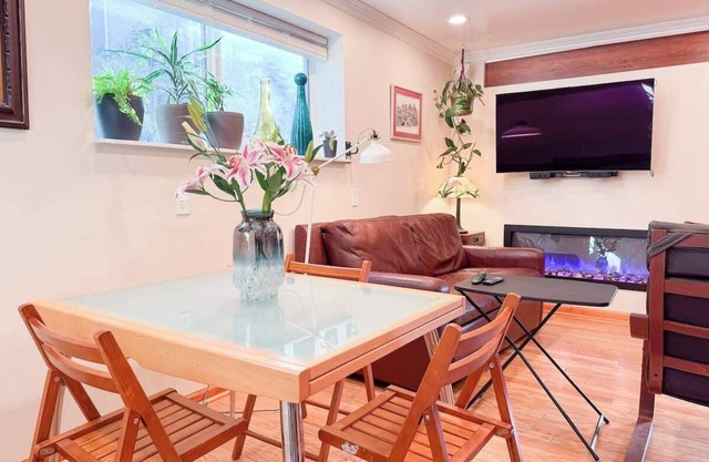 Luxury Family Home Close to UC Berkeley