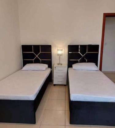 Luxury five-person room