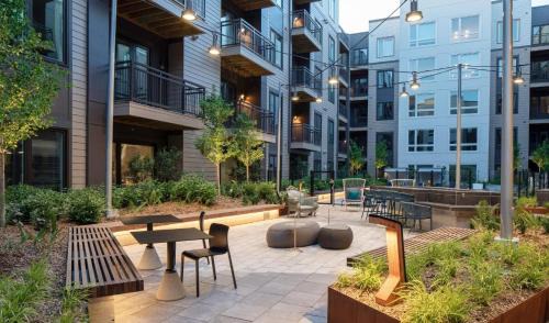 Luxury Furnished Apartments by Hyatus Boston South Bay