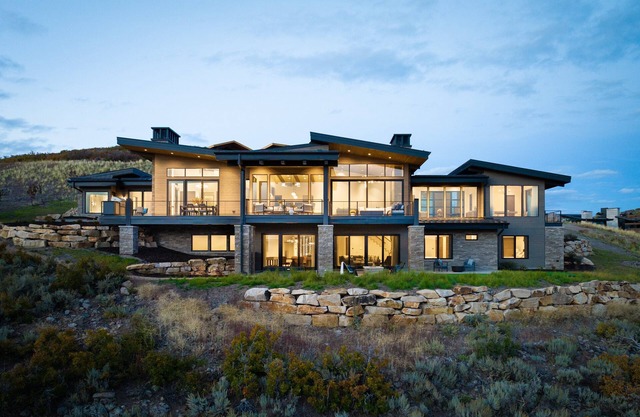 Luxury home away from home with multiple outdoor spaces, 2 hot tubs, pool table, home gym, and more