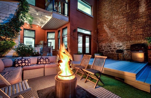 Luxury home in the heart of the Mile-End. Private Garden and fire pit!