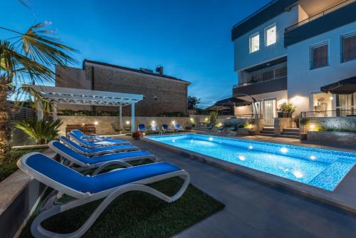 Luxury Home Polo