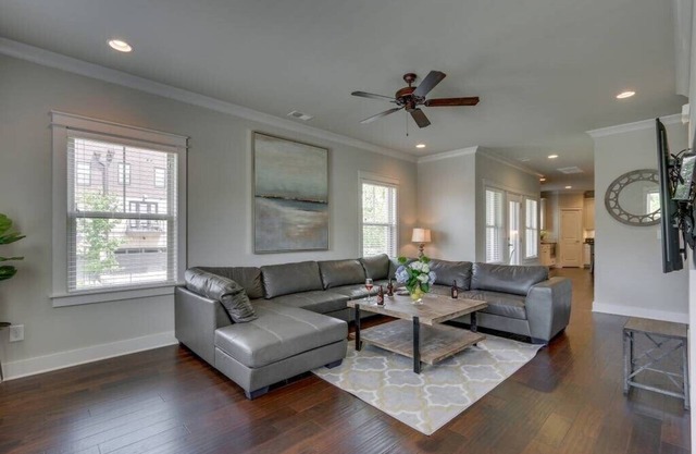 Luxury Homes Near Belmont University