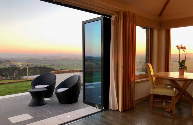 Luxury Honeymoon retreat near Bude, North Cornwall