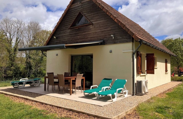 Luxury house in prime location on a holiday park