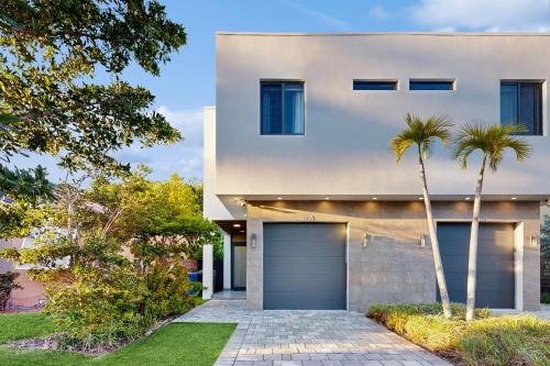 Luxury in Lauderdale