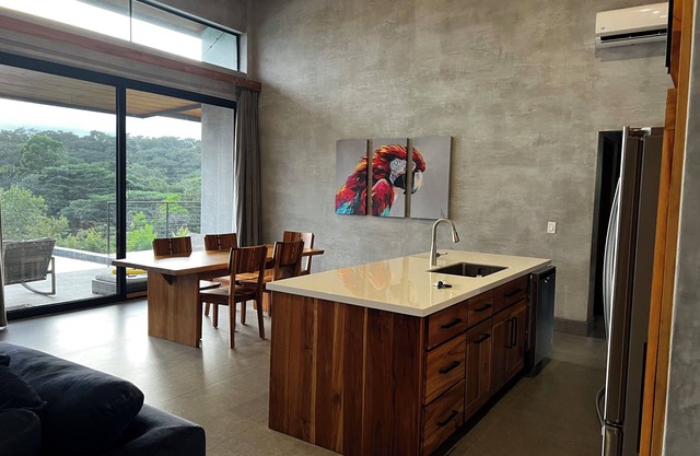 Luxury Jungle Villa Million Dollar Views & World Class Surf + Fast Wifi + Pool