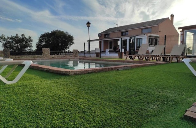 Luxury La Titana