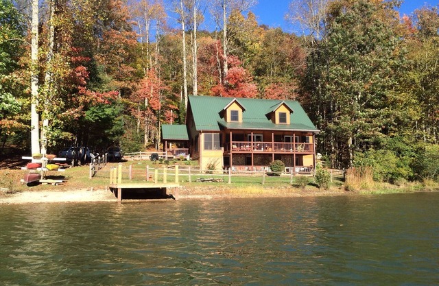 Luxury Lakeview Mountain Cabin Brevard, Asheville, Hendersonville Area