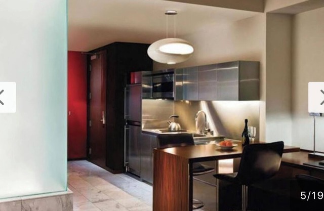 Luxury living with a strip view