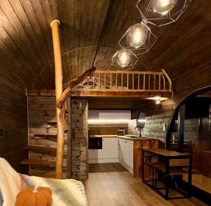 Luxury Lodge with Hot Tub next to Belfry Golf Course