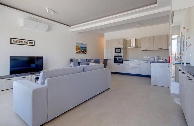 Luxury Maisonette in a Tranquil and Central Area